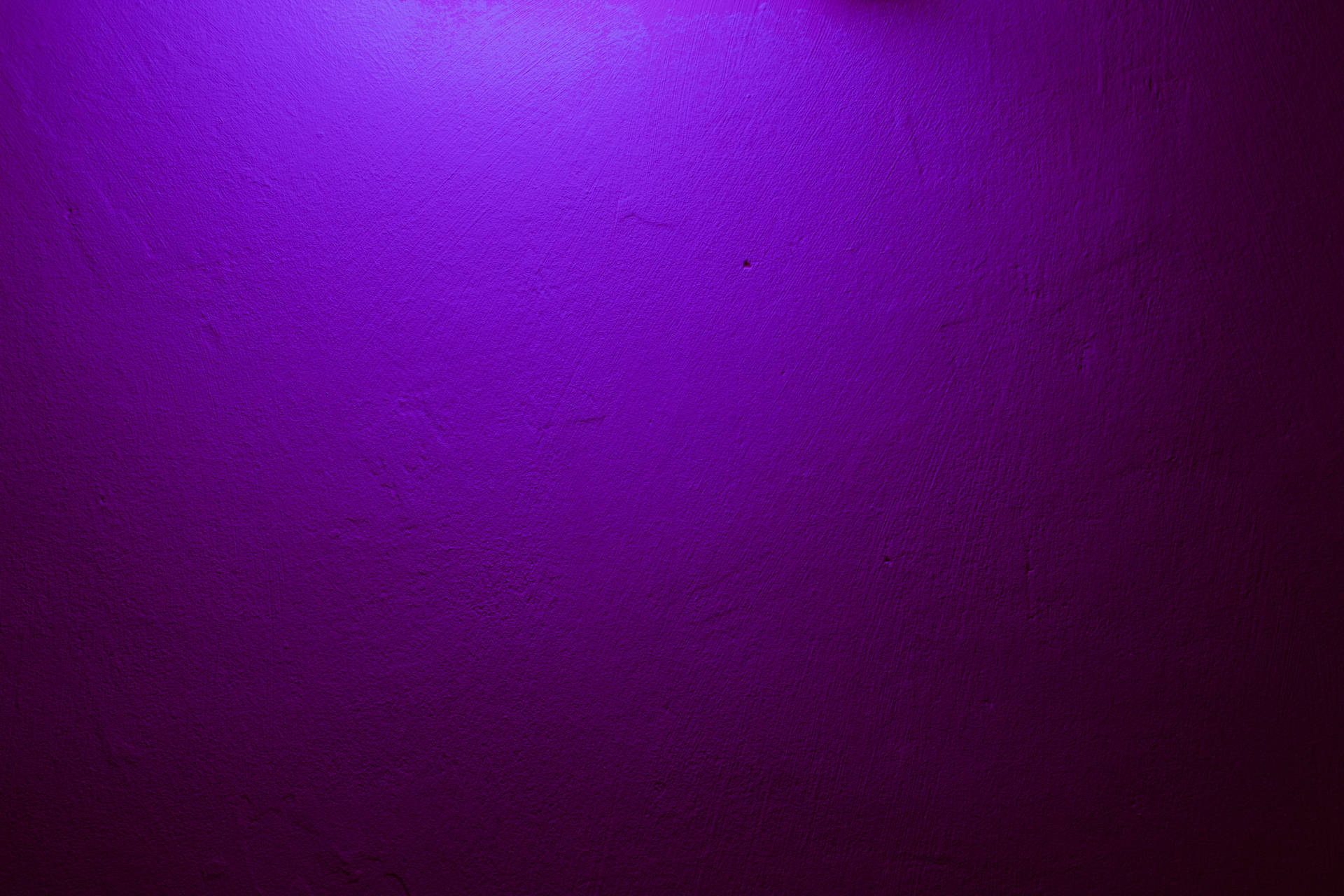 Simple and Elegant Dark Purple Desktop Wallpaper