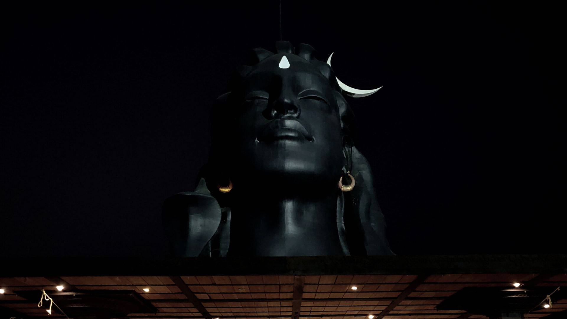 Cabezaoscura De Shiva En El Cielo Nocturno Fondo de pantalla
