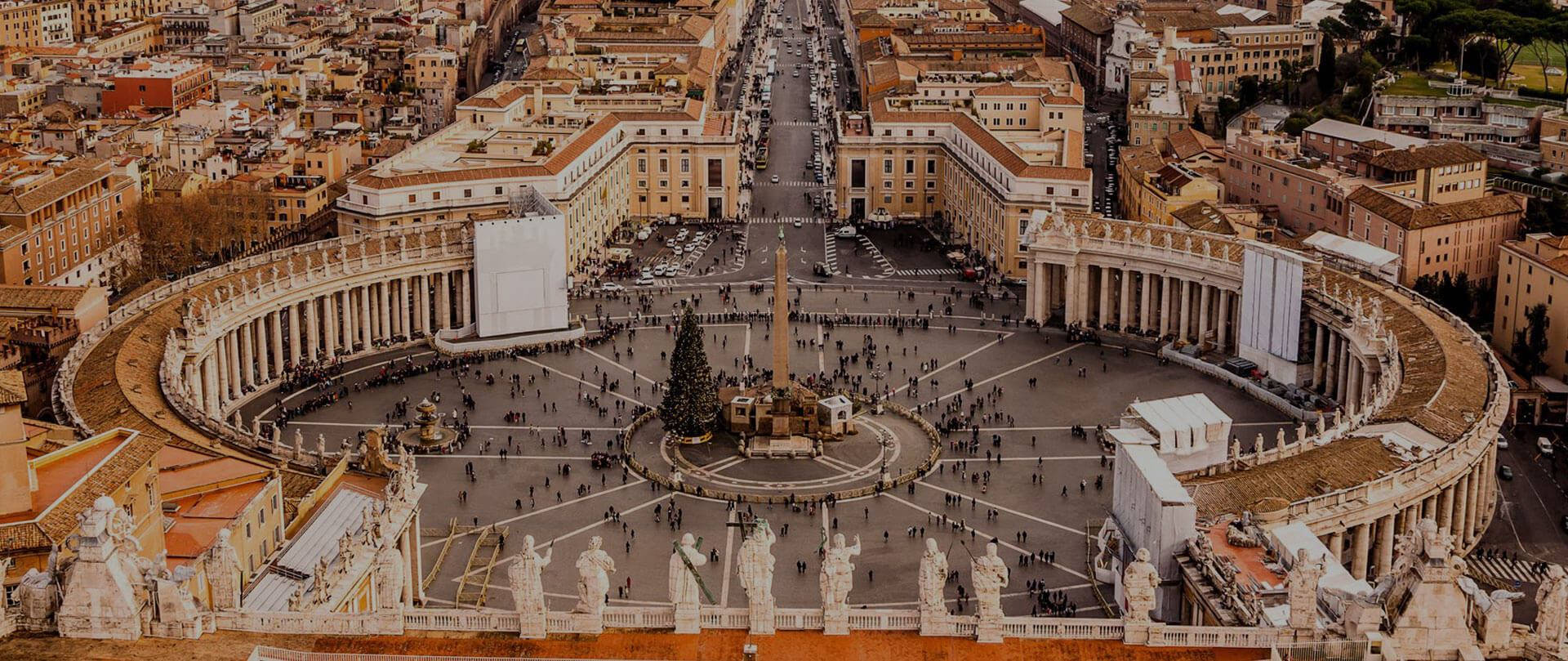 Laplaza De San Pedro En El Vaticano Oscuro Fondo de pantalla