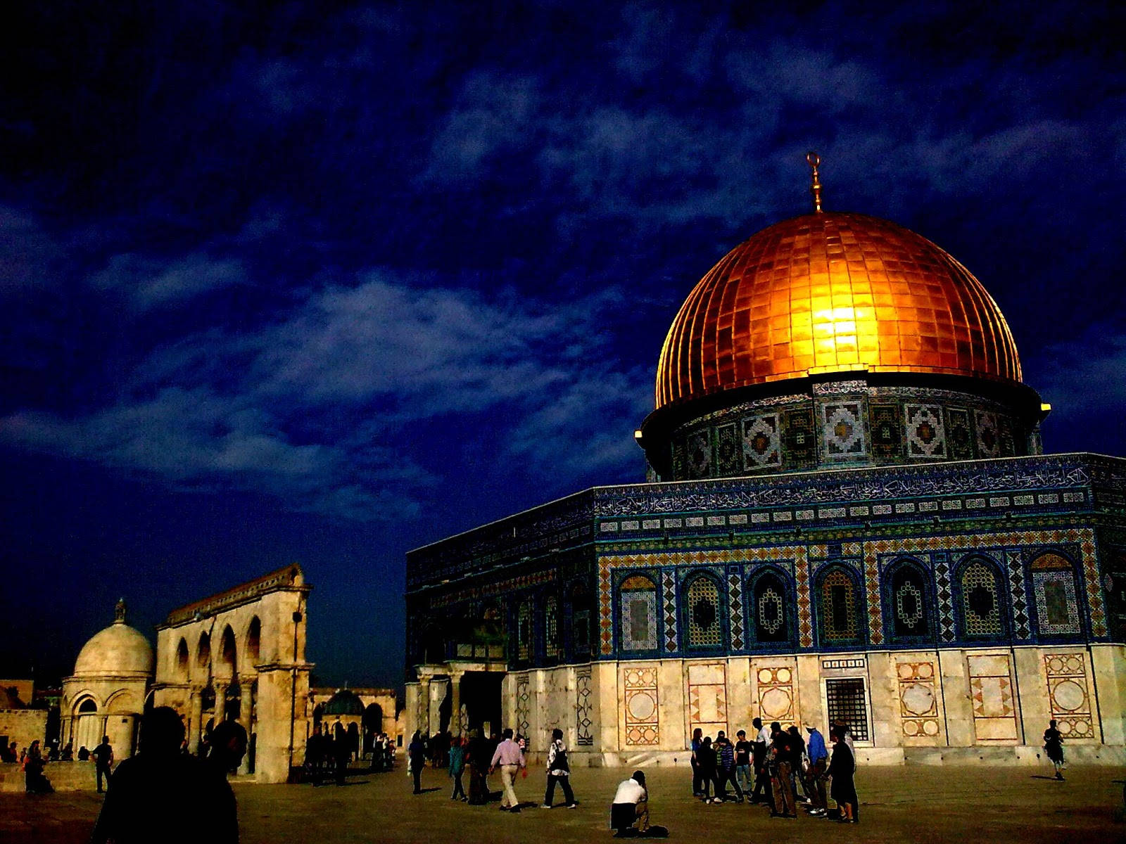 Darkened Dome Of The Rock Picture