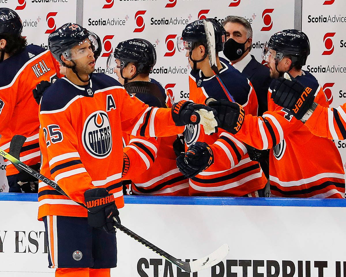 Darnellnurse En Edmonton Oilers Contra Anaheim Ducks 2018 Fondo de pantalla