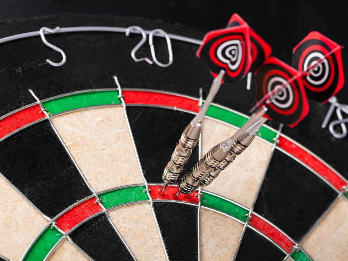 Free Background [100+] Darts Background s for Wallpapers.com