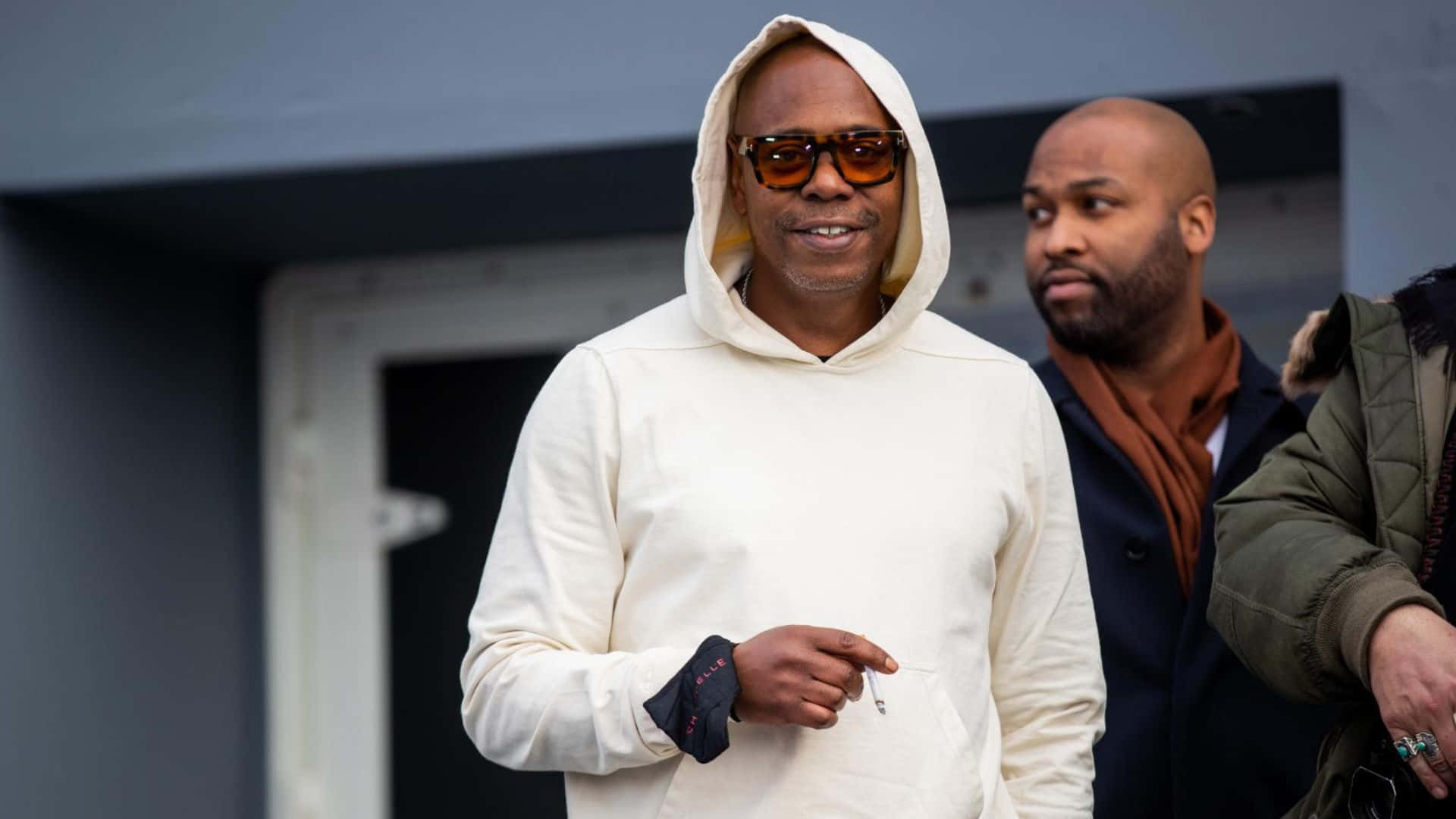 Dave Chappelle Esittää Unohtumatonta Stand-up-esitystä Taustakuva