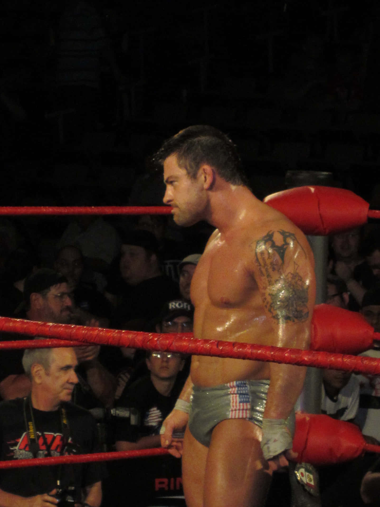 Davey Richards ROH World Championship Side Shot Knockouts Skrivebords Baggrund Wallpaper