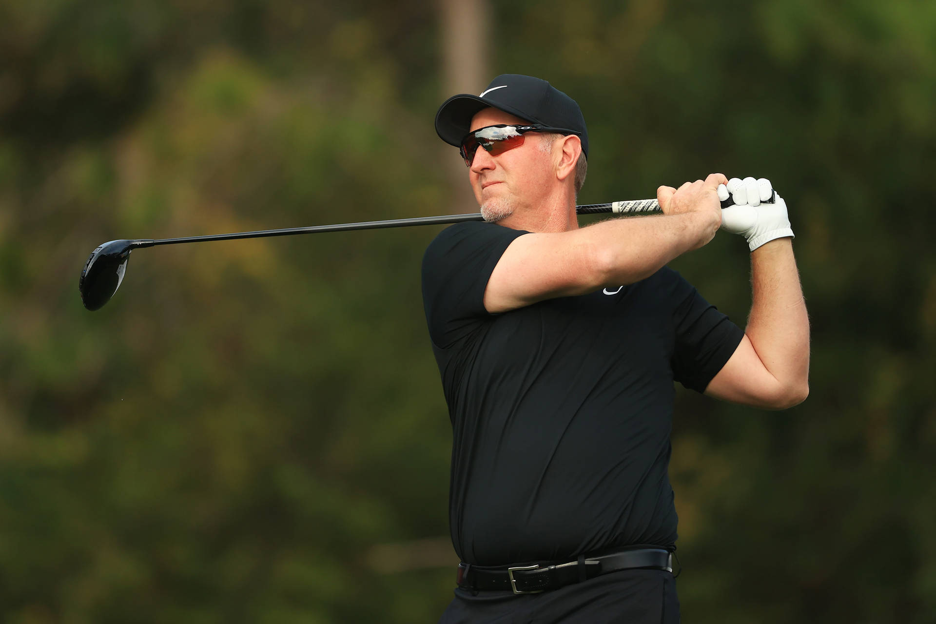 David Duval All-Black Outfit Wallpaper