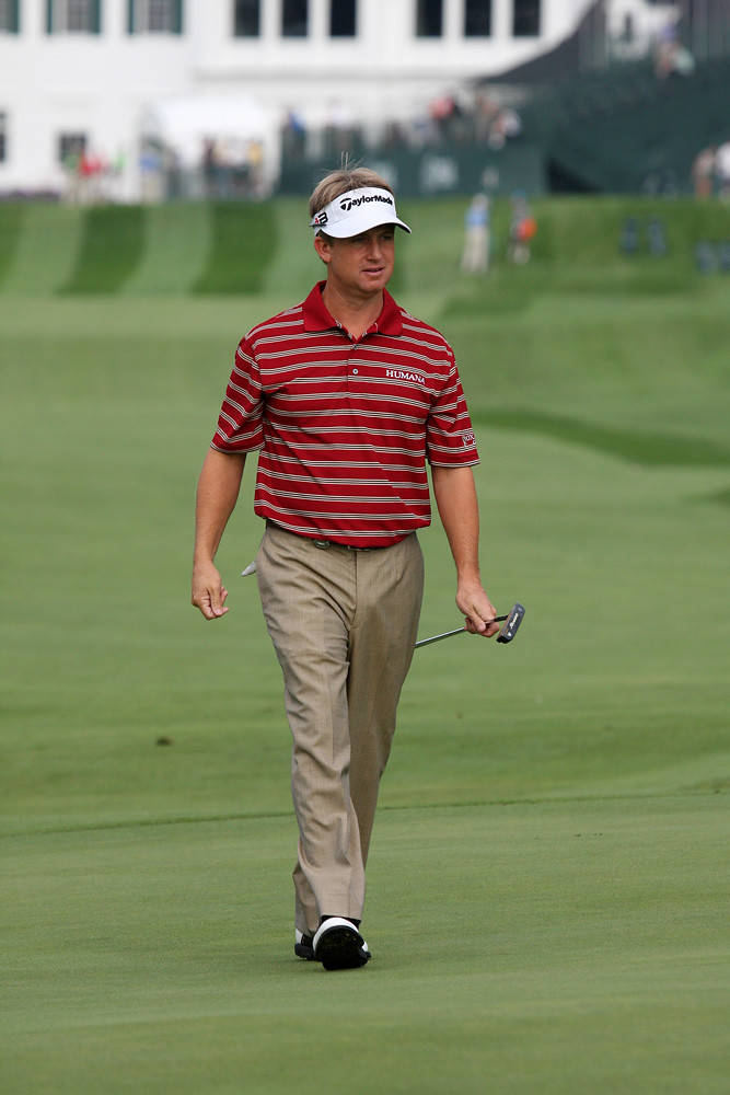 David Toms Walking On The Course Wallpaper