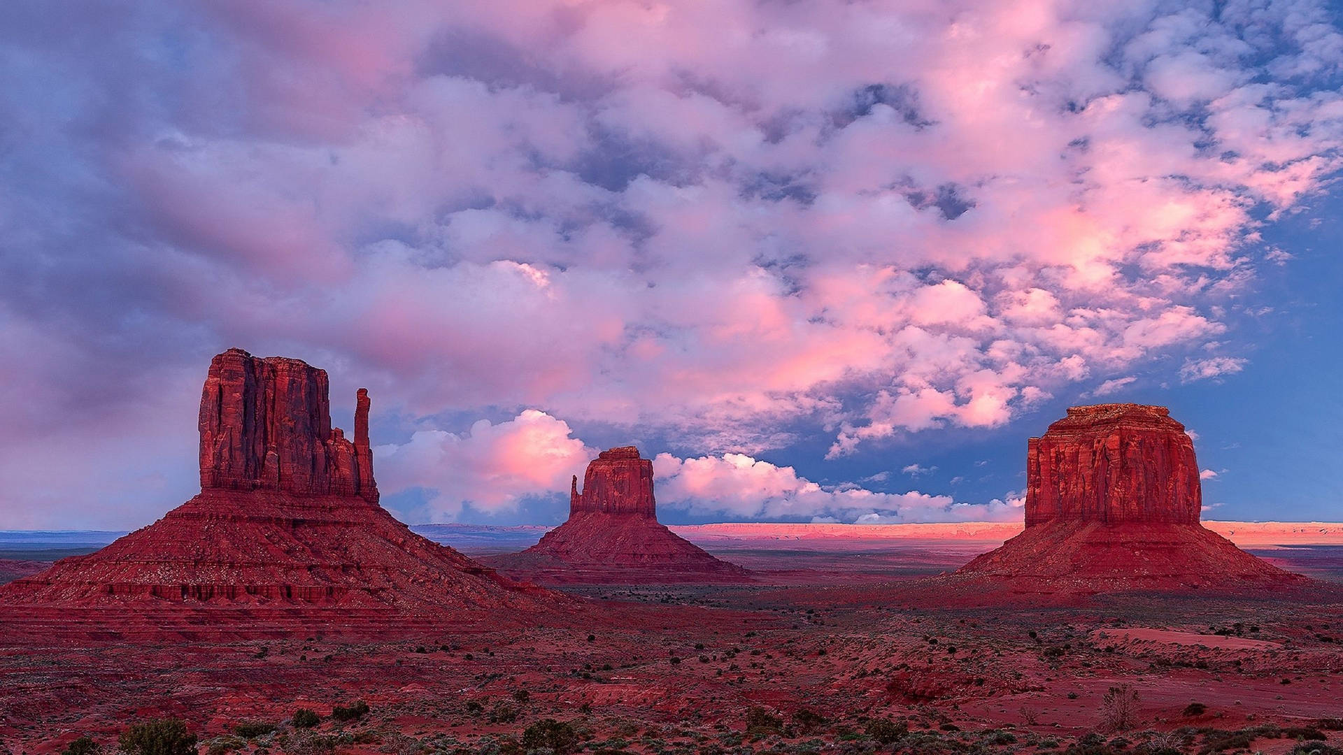 Dawn At Monument Valley Wallpaper