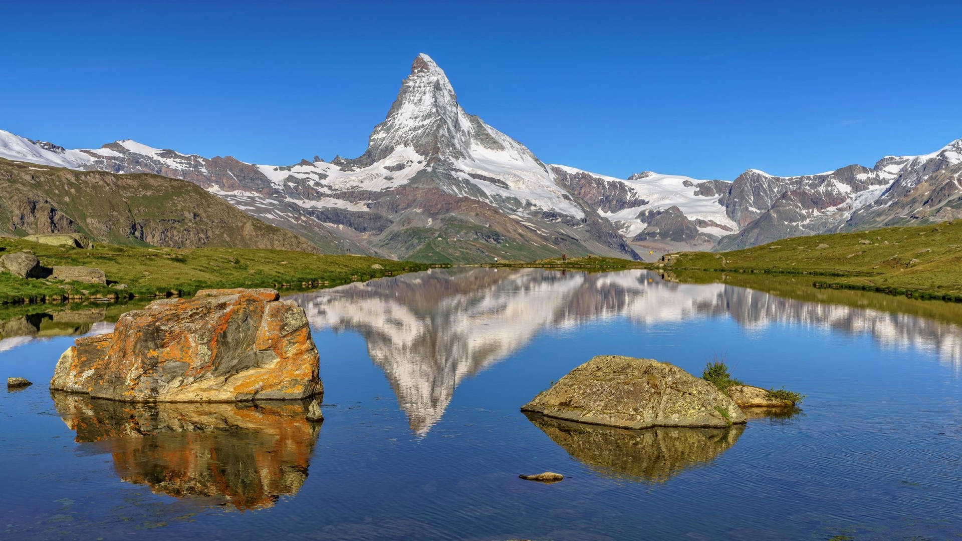 Duranteo Dia Em Matterhorn, Na Suíça. Papel de Parede