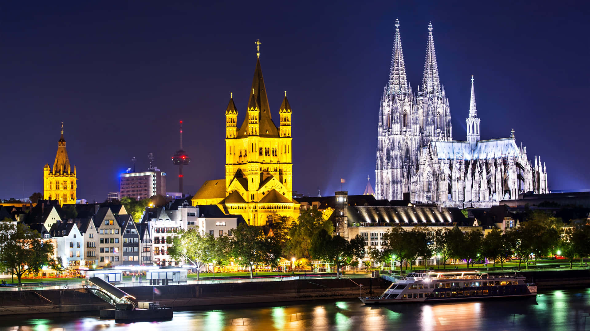 Dazzling Cologne Cathedral At Night Wallpaper