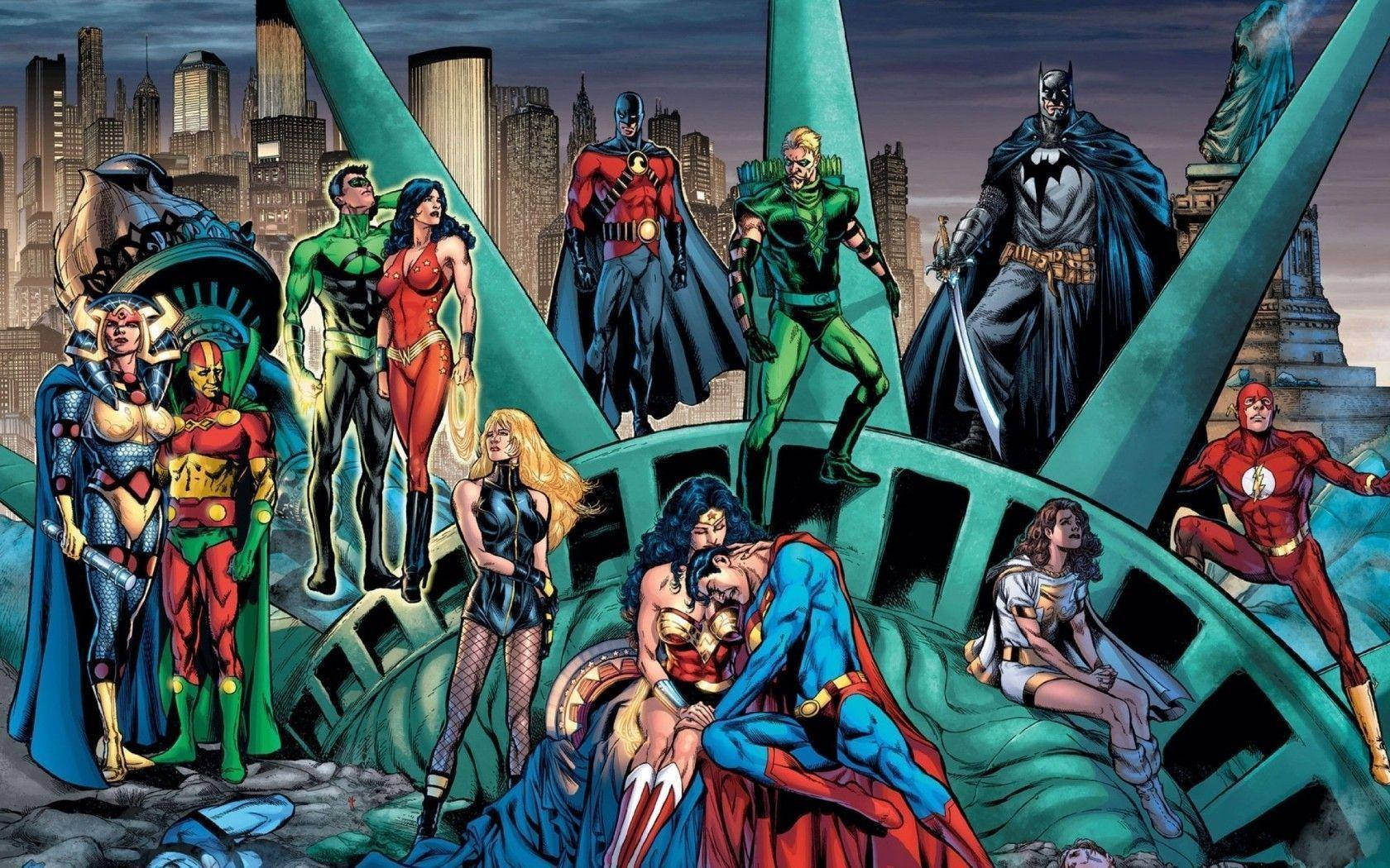 DC Superheroes In Statue Of Liberty Wallpaper