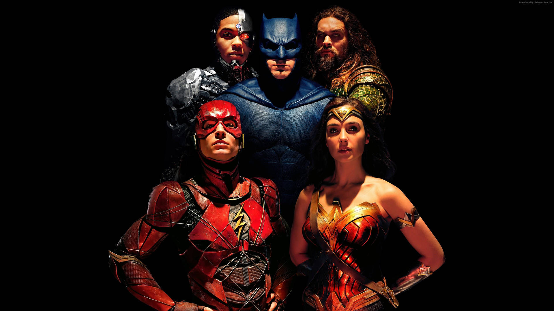 DC Superhelte Pictorial Tapet: Se dine foretrukne DC helte på dette unikke tapet Wallpaper