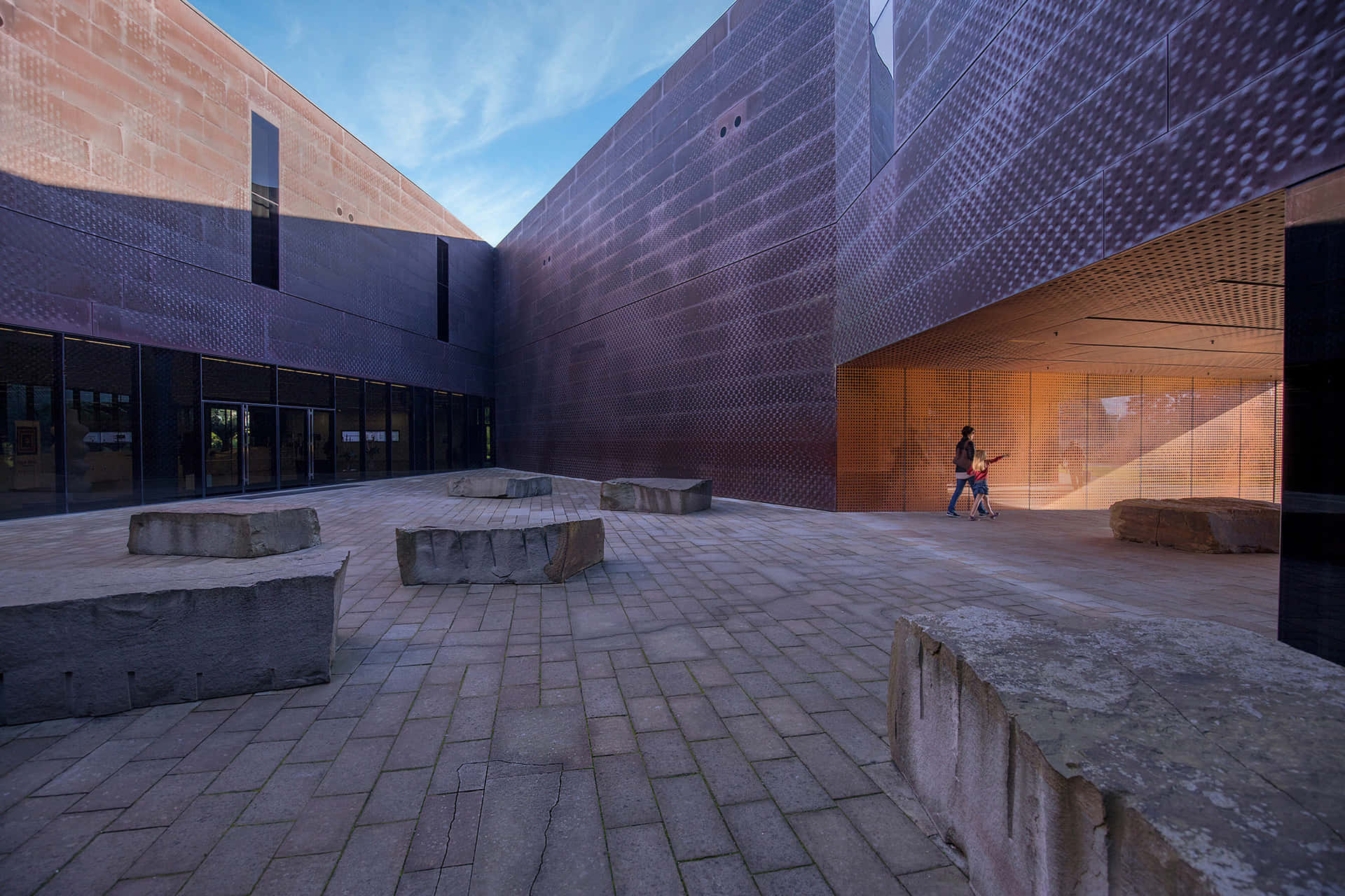 De Young Museum Courtyard View Wallpaper