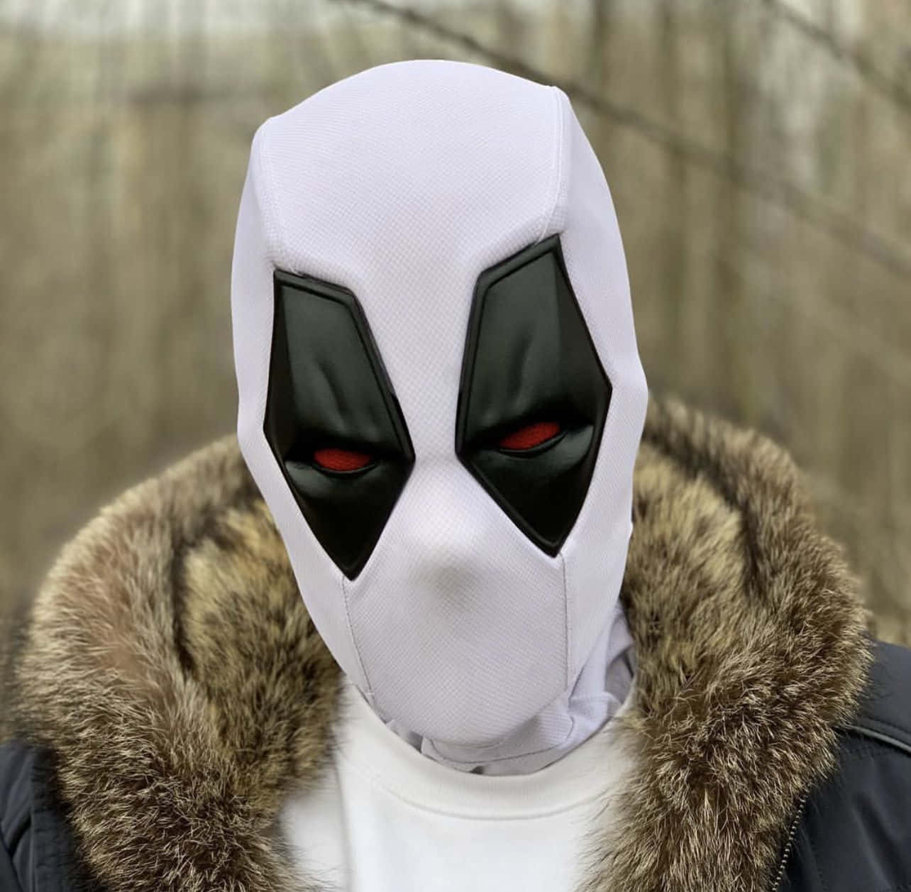 Deadpool Maske Nærbilde - Kom Nærmere Den Merc Med Munns Ikoniske Utseende Bakgrunnsbildet