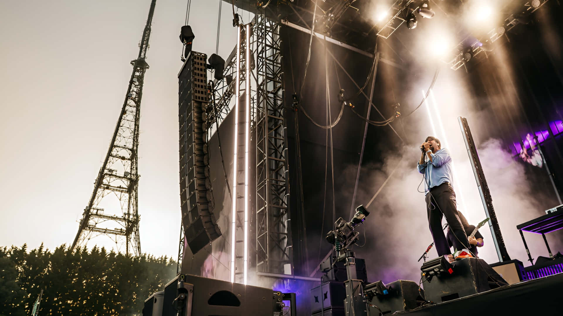 Deftones Live Concert Experience Wallpaper