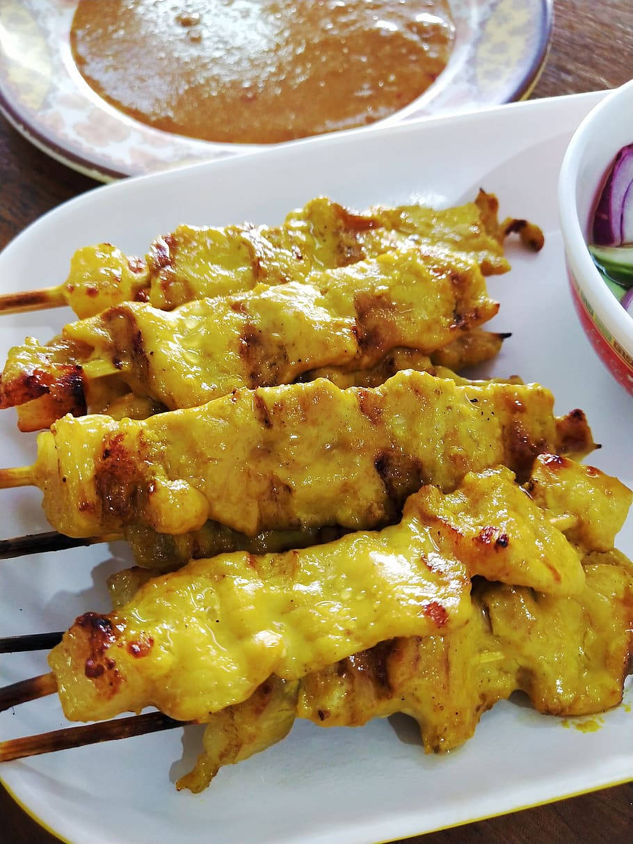 Exquisite Chicken Satay - A Feast for the Eyes and Taste Buds Wallpaper