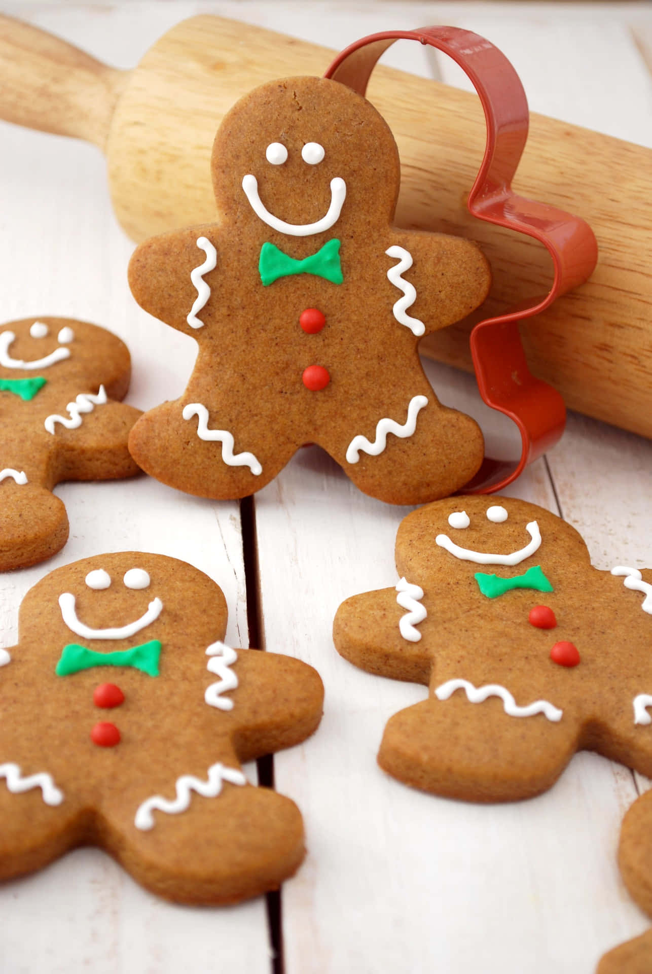 Delectable Holiday Gingerbread Cookies
