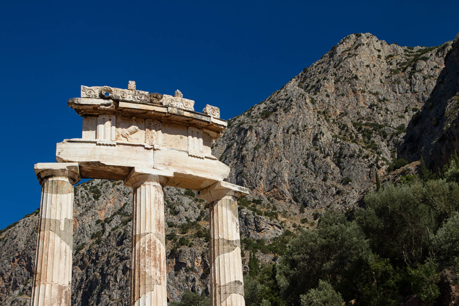 Delfos Oracle Building Delphi Wallpaper
