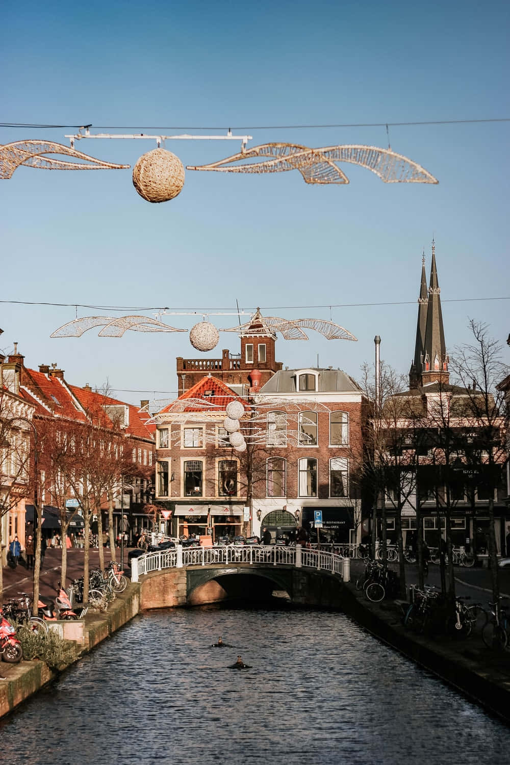 Delft Canal Viewwith Decorations Wallpaper