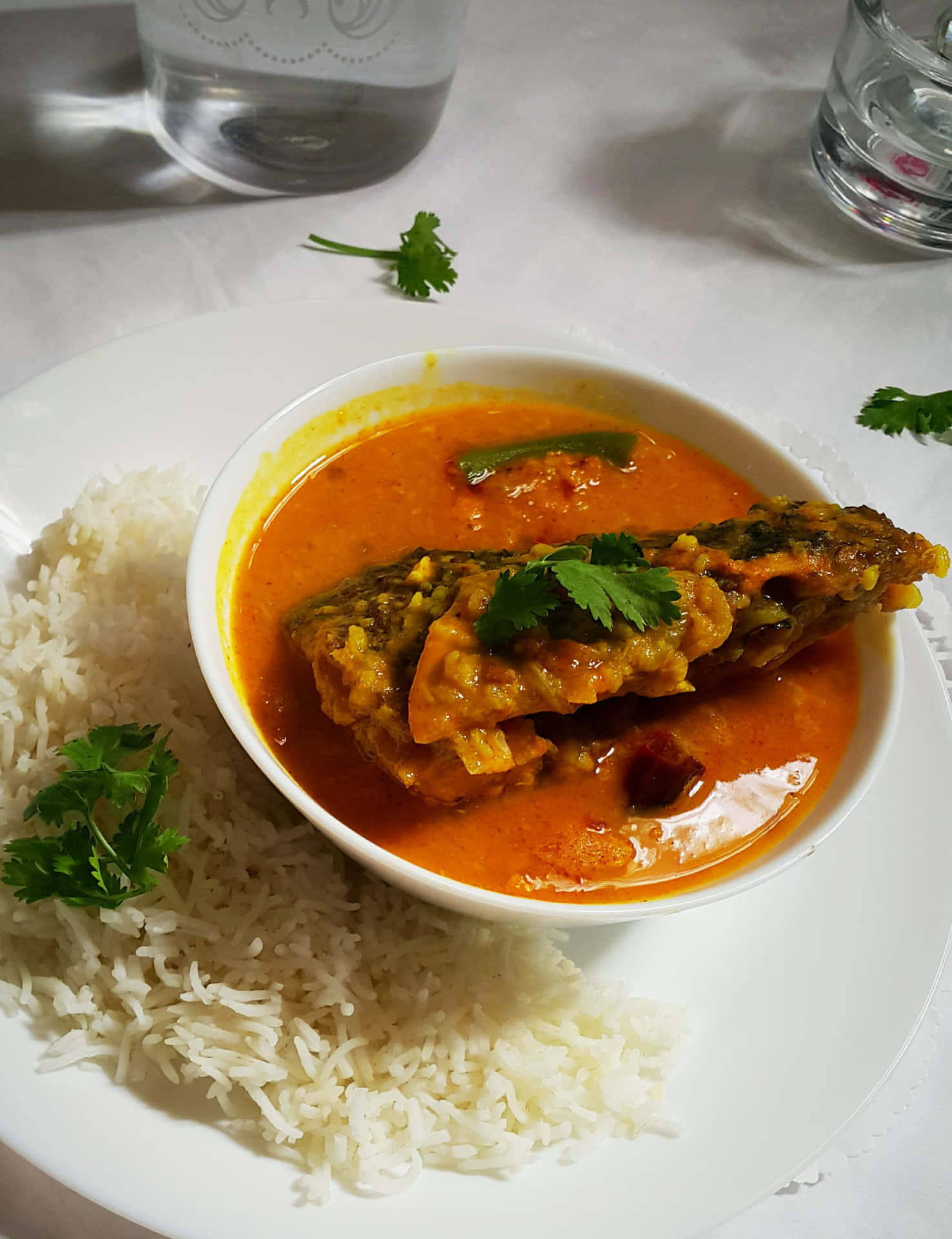 Leckererfischkopf-curry Serviert Mit Reis Wallpaper