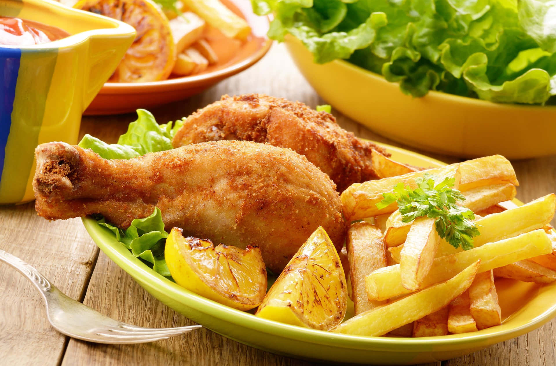 Delicious Food Chicken And Potatoes Wallpaper