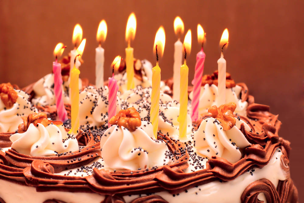 Delicious Pecan Birthday Cake Candles Wallpaper