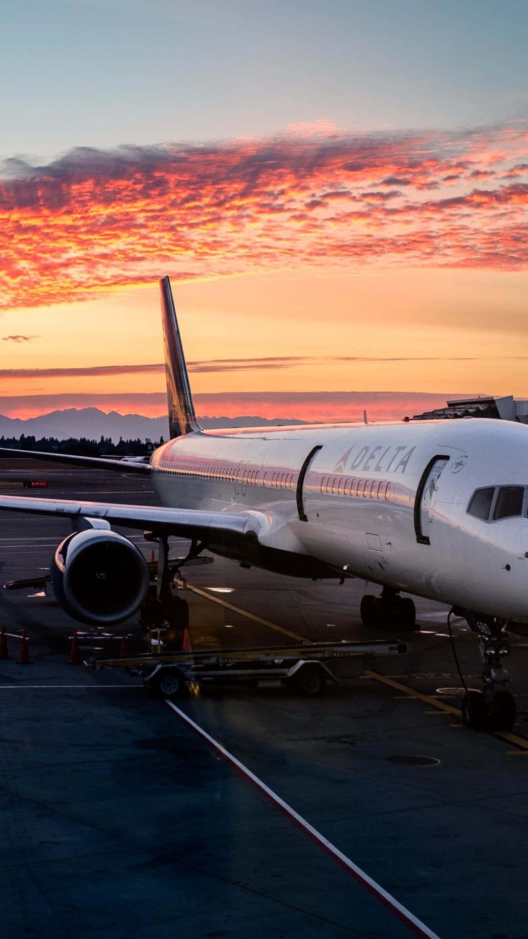 Delta Airplane Sunset Silhouette Wallpaper