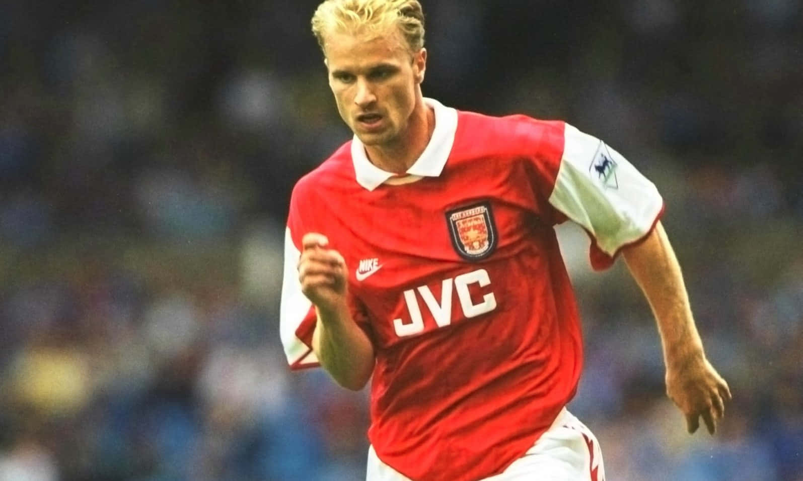 Dennis Bergkamp Against Coventry City Coca Cola Cup Wallpaper