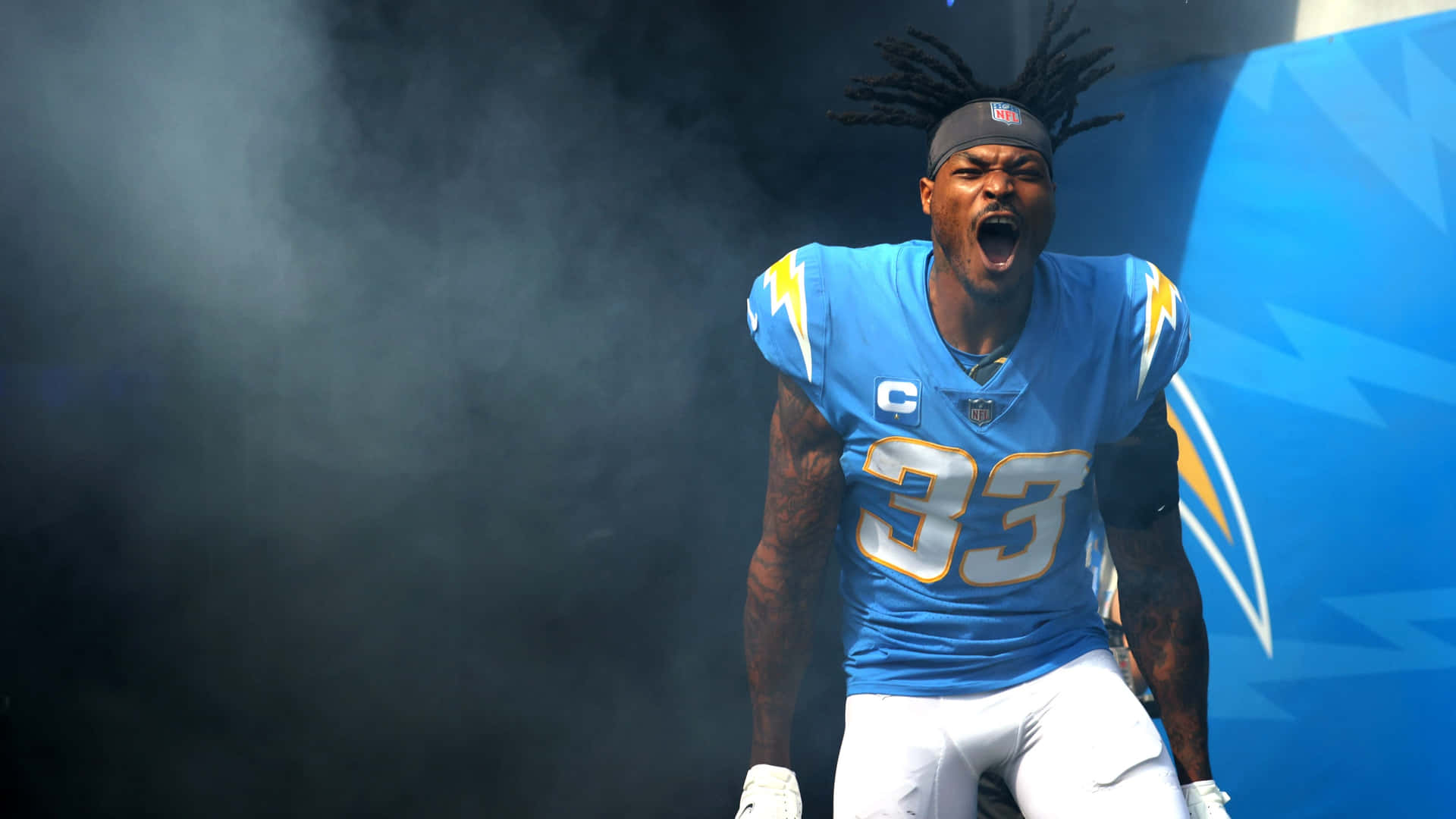 Derwin James Hyped Photo Football Safety Wallpaper