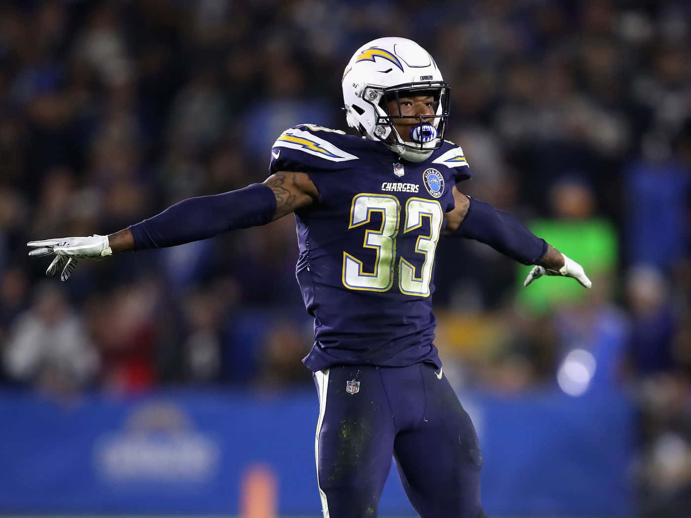 Derwin James Los Angeles Chargers Safety Wallpaper