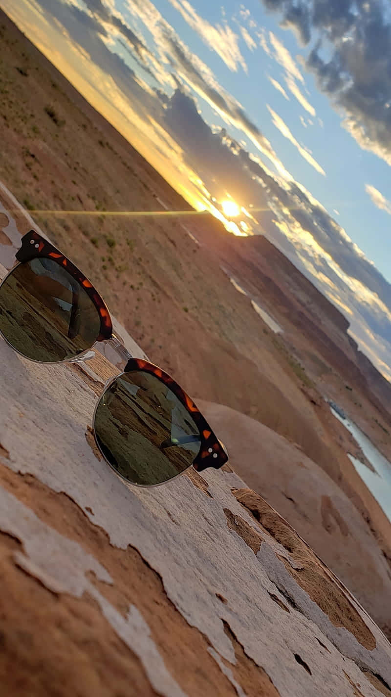 Desert Sunset Reflection Sunglasses Wallpaper