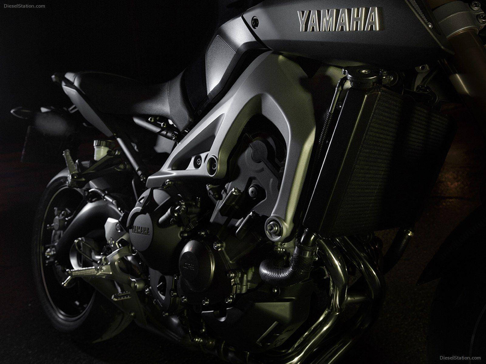 Inquadratura Dettagliata Del Motore Yamaha Mt 15 Sfondo