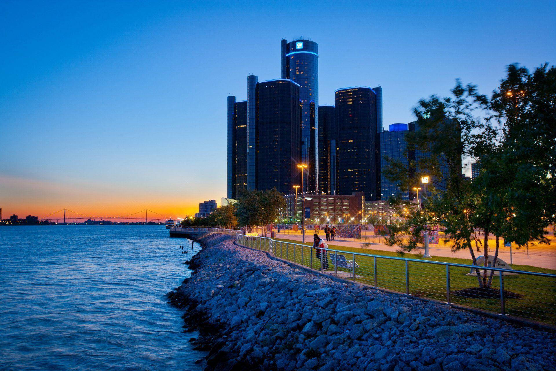 Detroit Lakeside View Wallpaper