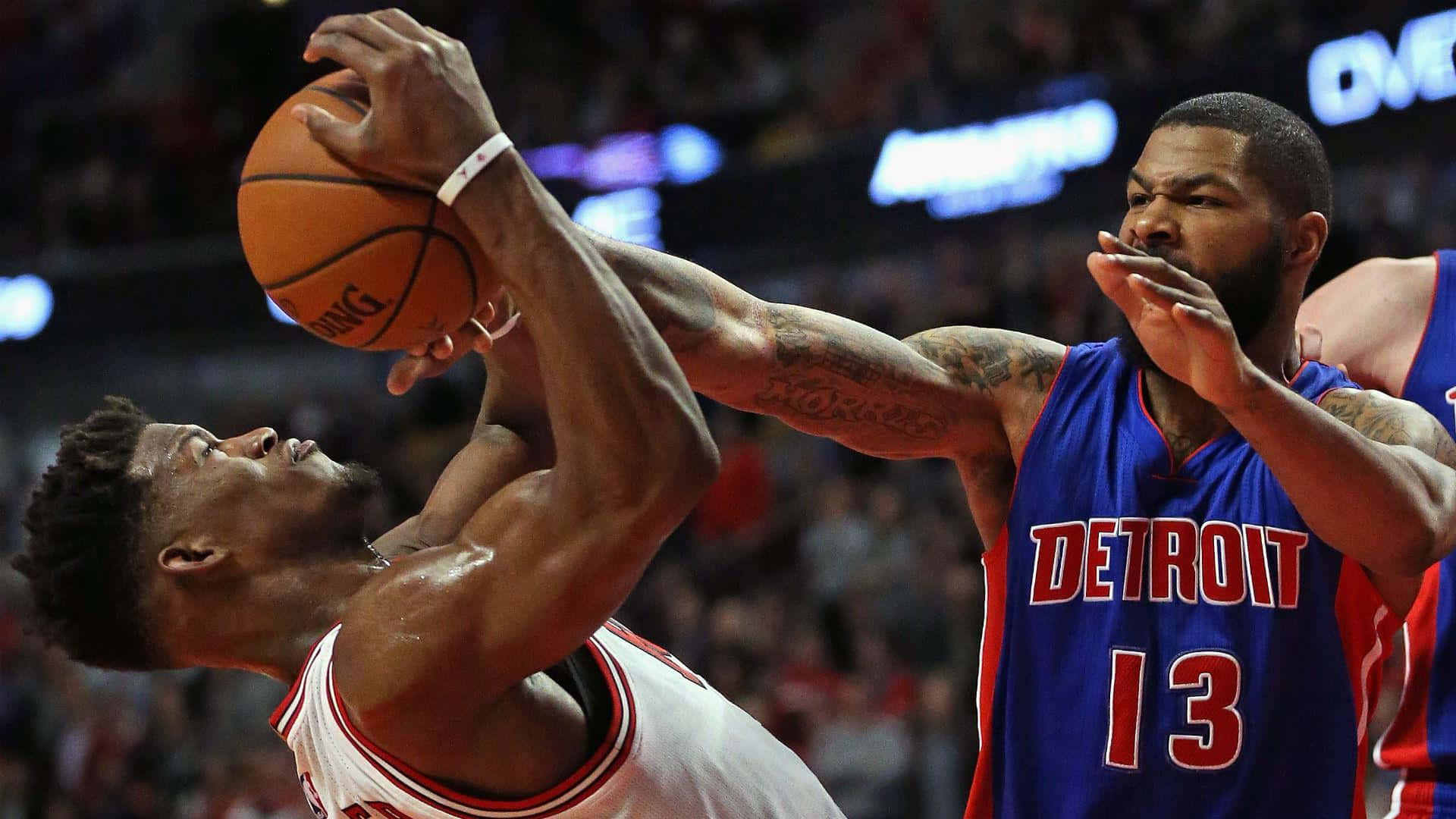 Detroit Pistons Marcus Morris Versus Chicago Bulls Jimmy Butler Papel de Parede
