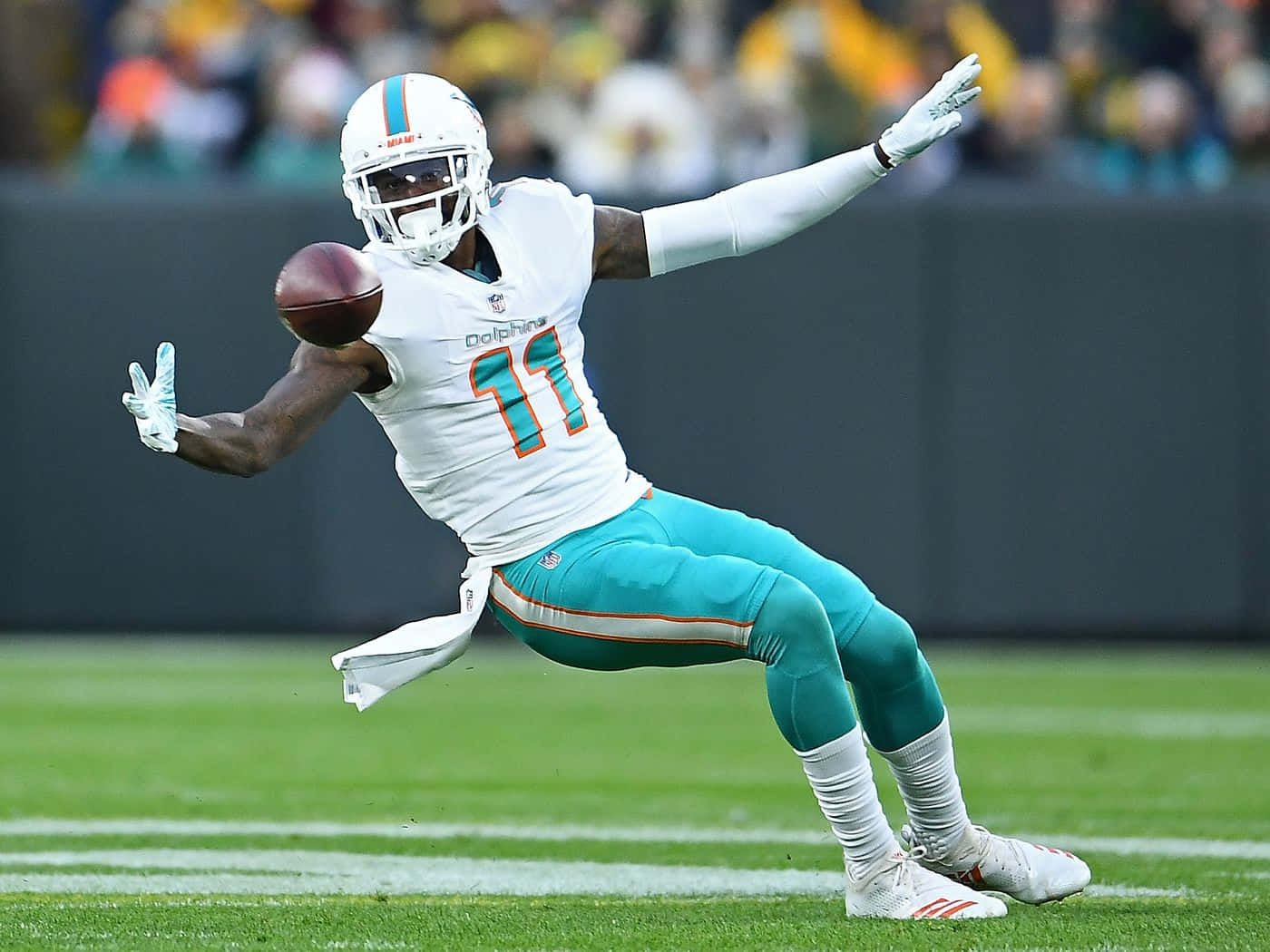 Devante Parker Catching Football During Game Wallpaper