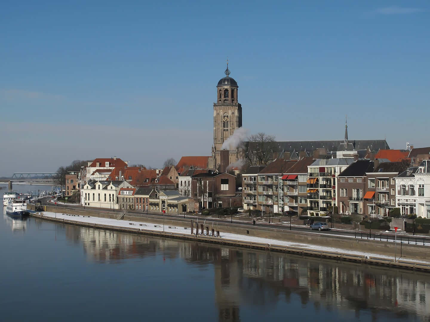 Deventer Skyline Rivier I Jssel Achtergrond