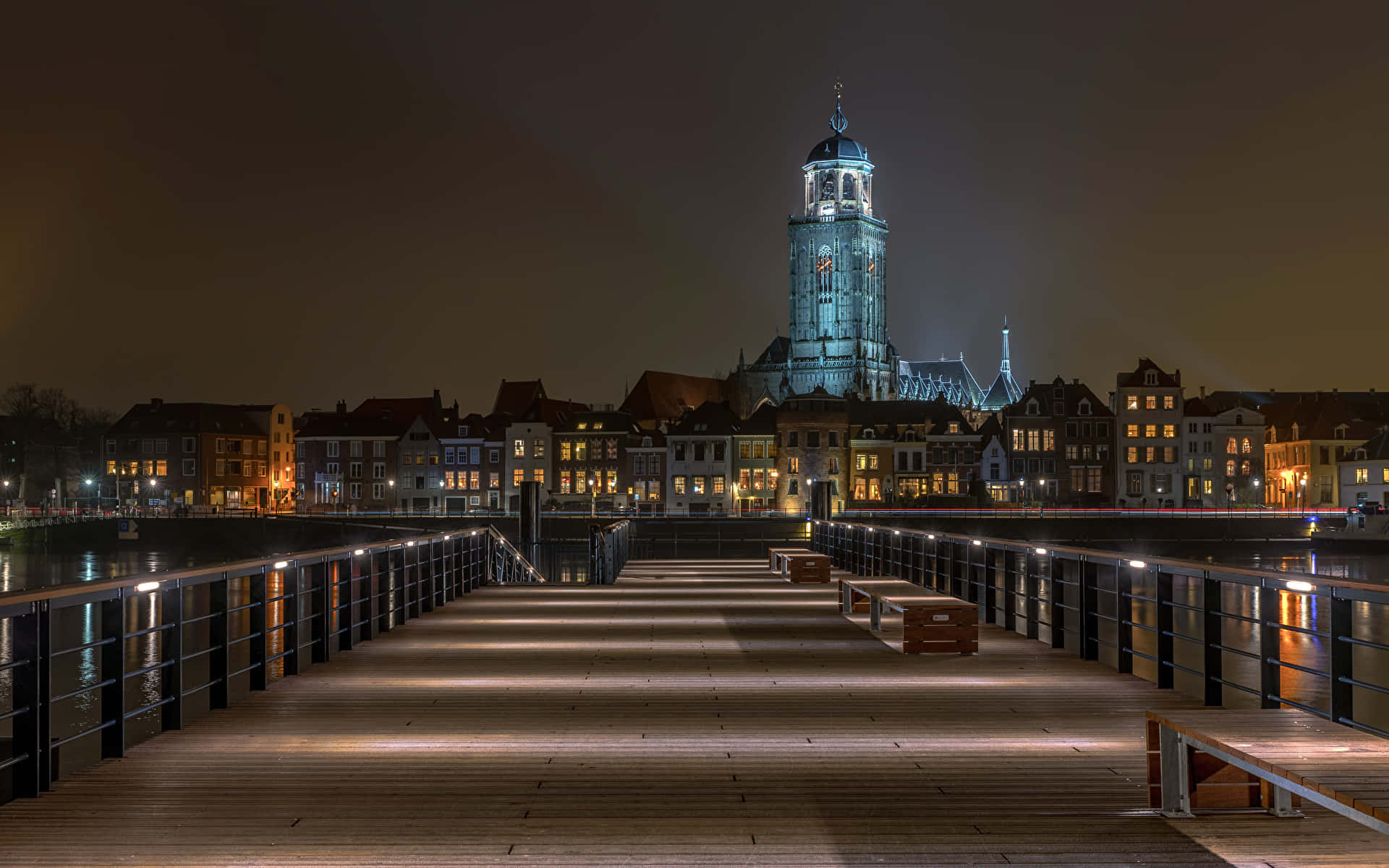 Deventer Skylineat Night Wallpaper