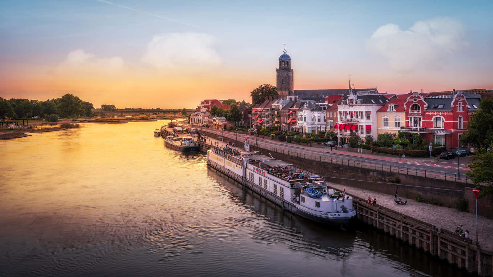 Deventer Zonsondergang Rivieroever Uitzicht Achtergrond