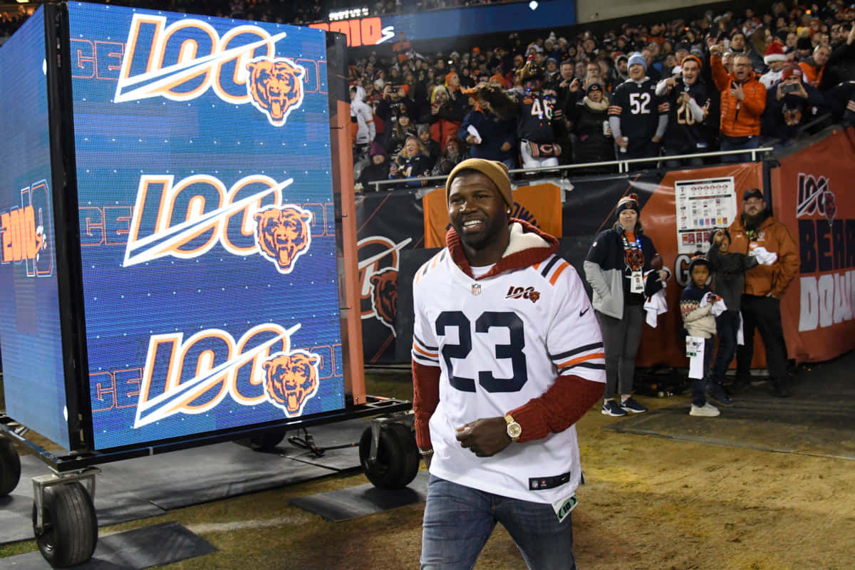 Devin Hester Celebrating Chicago Bears Centennial Wallpaper