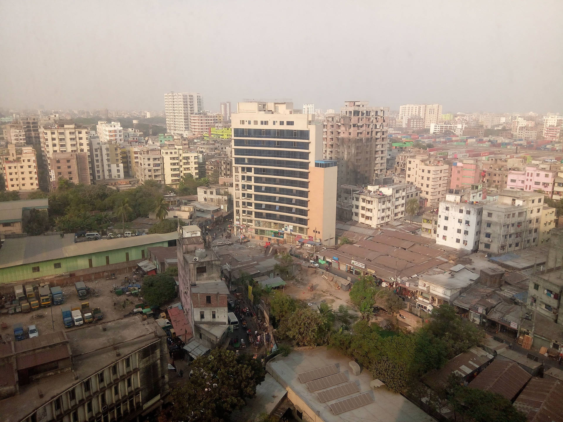 Dhaka In Un Tempo Nebbioso Sfondo