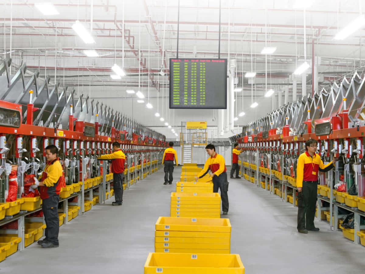 Delivering packages around the world efficiently with DHL