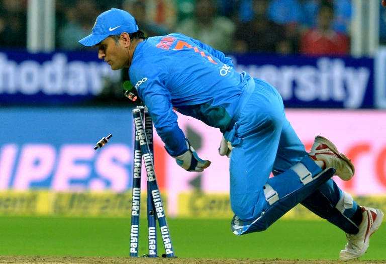 Dhoni 7 About To Fall Wallpaper
