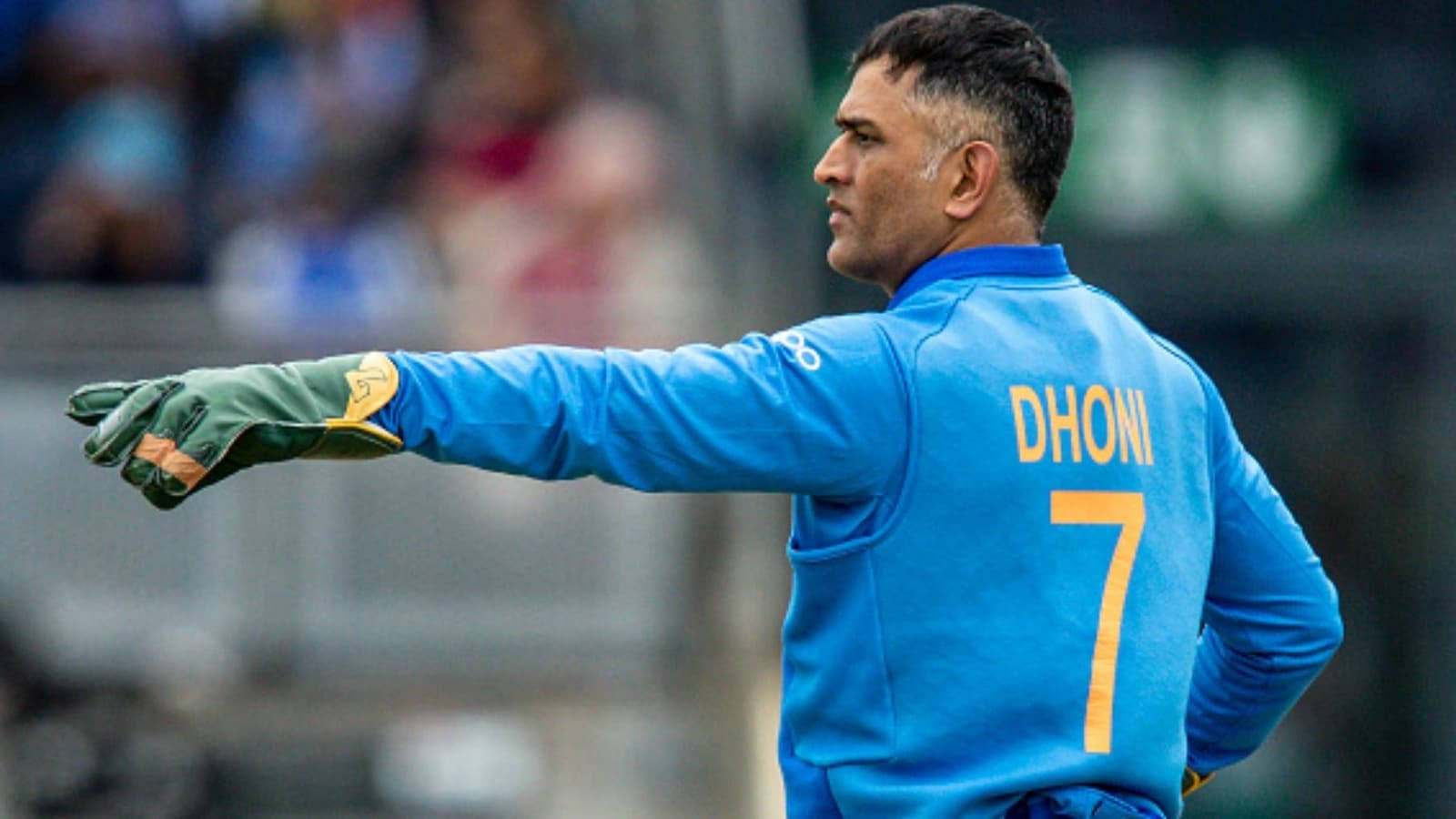 Dhoni 7 Påpege Wallpaper