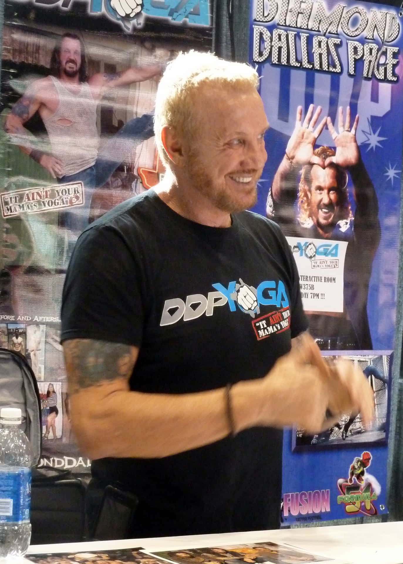 Diamond Dallas Page Signing Booth Candid Photo Wallpaper