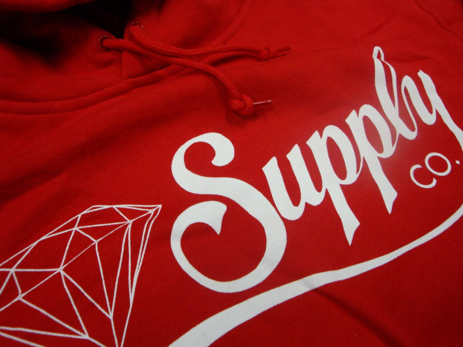 Diamond Supply Co Red Shirt Wallpaper