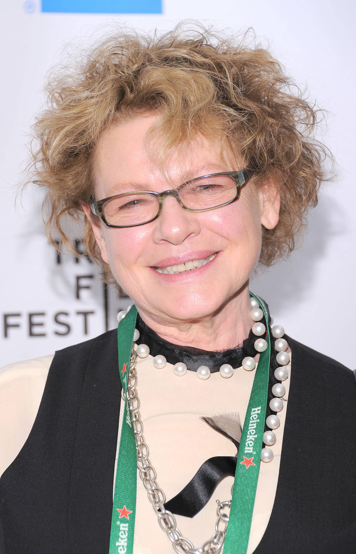 Dianne Wiest At The 2011 Tribeca Film Festival Awards Wallpaper