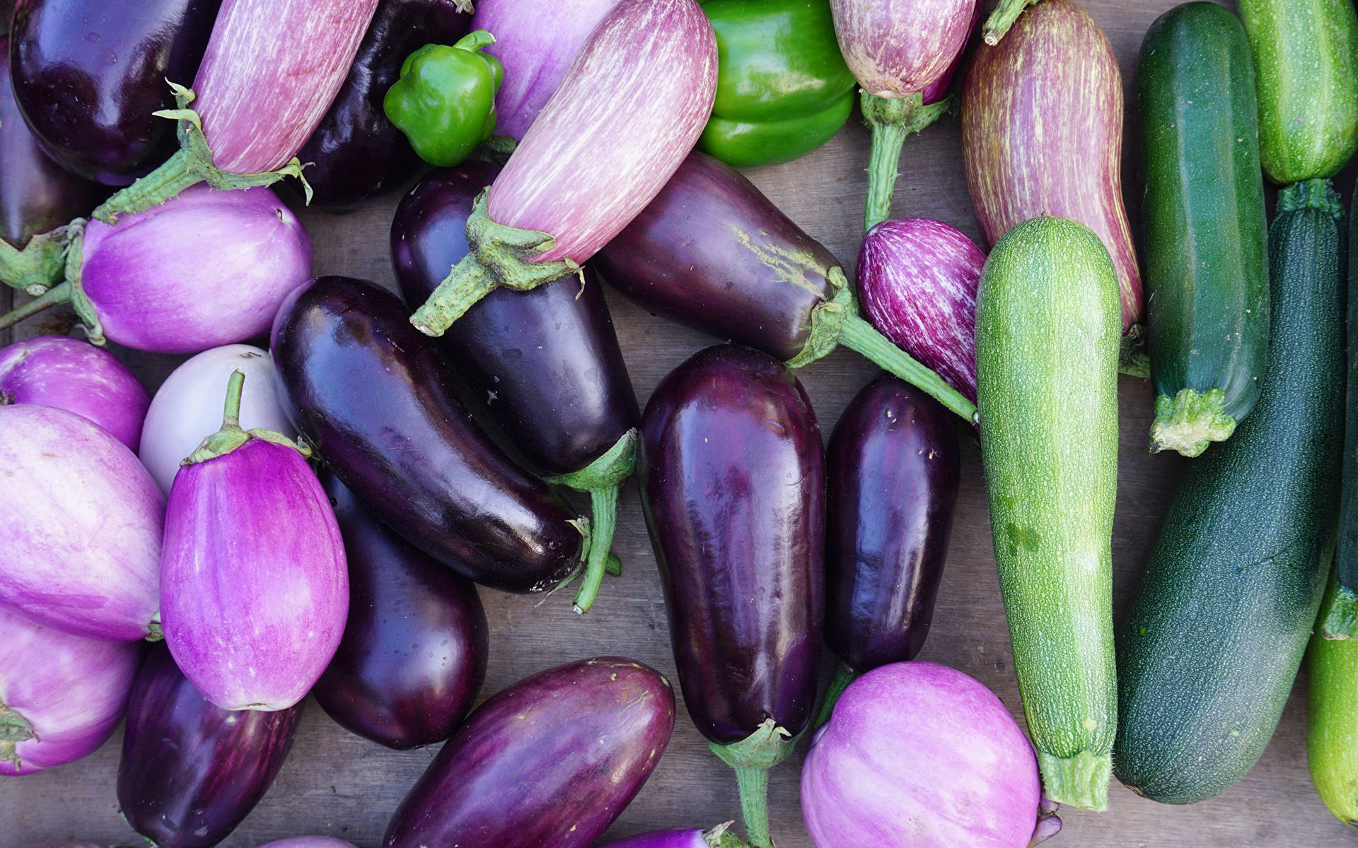 Different Varieties Of Eggplant Wallpaper