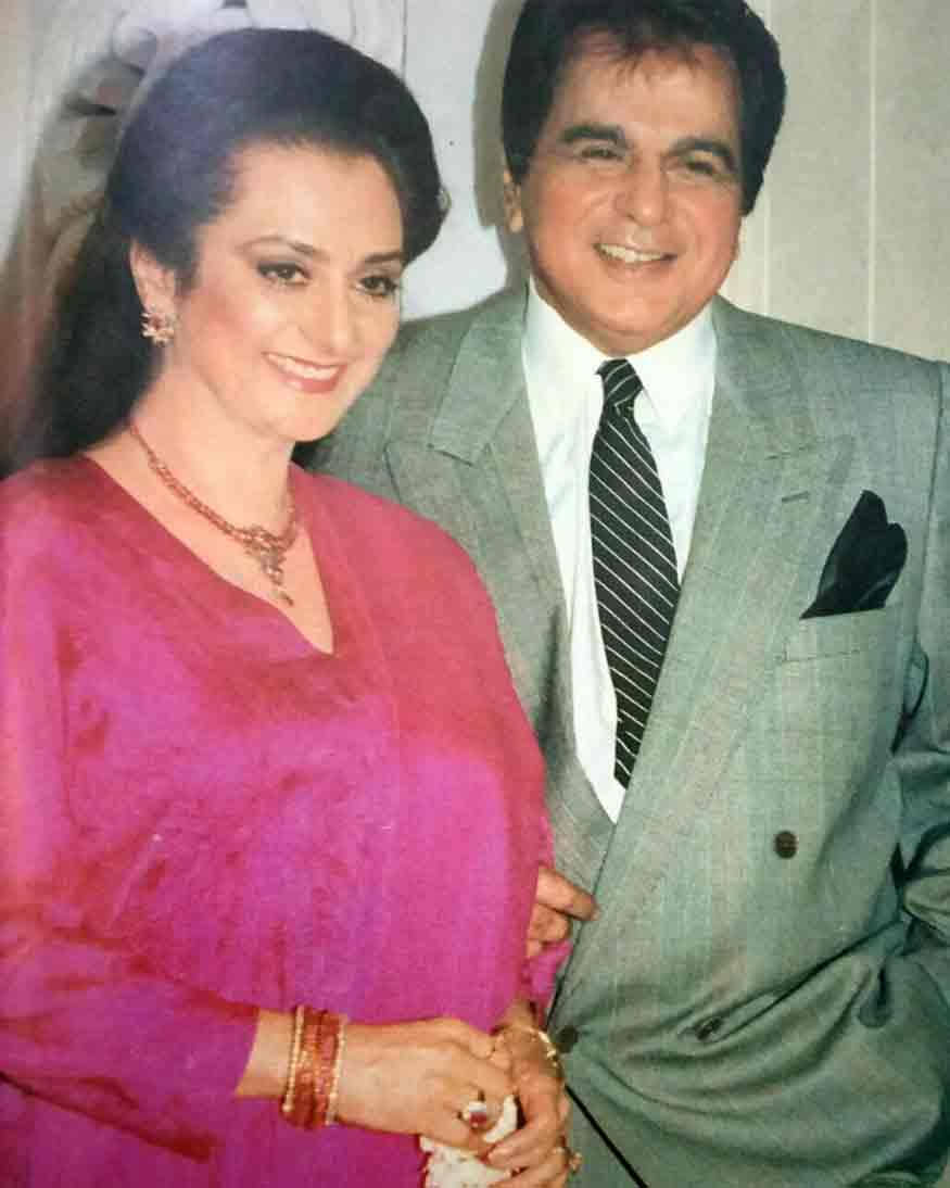Dilip Kumar And Saira Banu Background