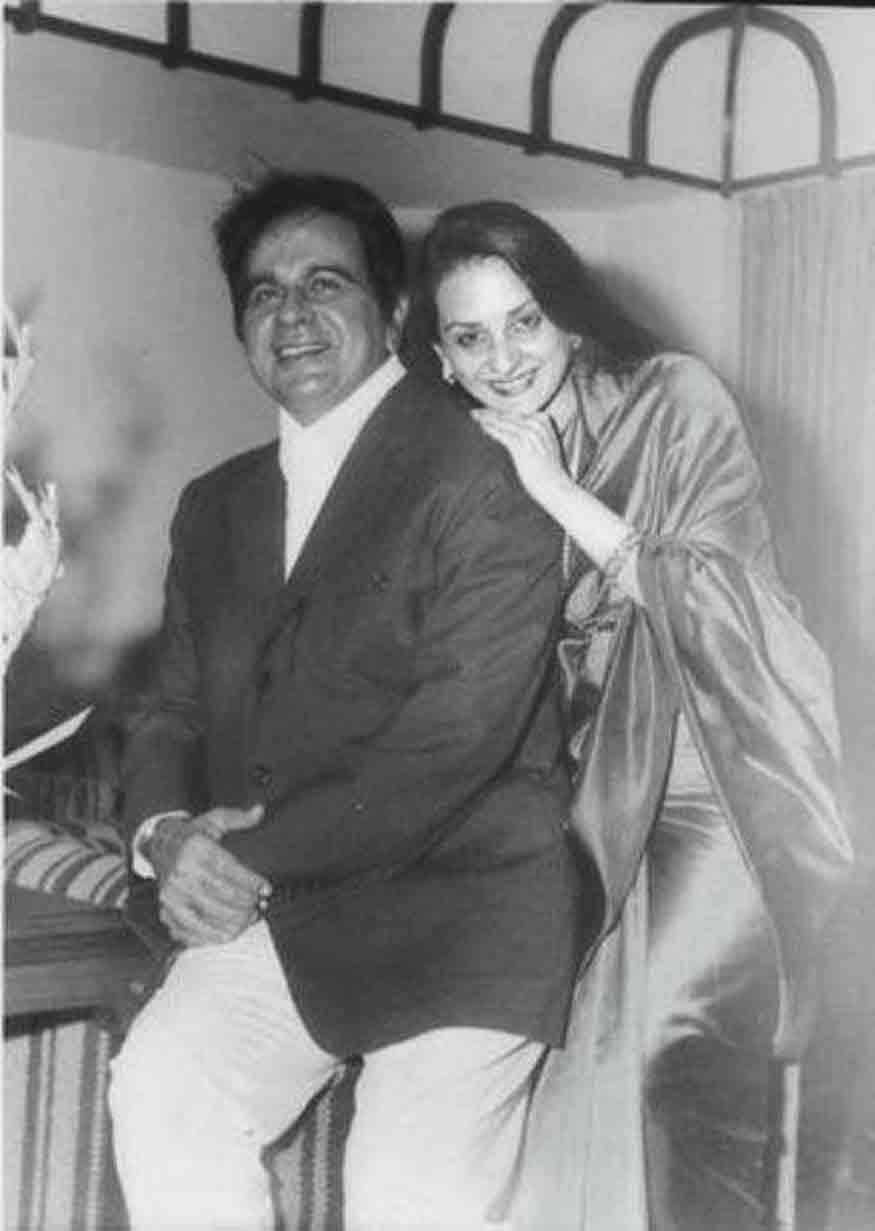 Dilip Kumar With Wife Saira Banu Background