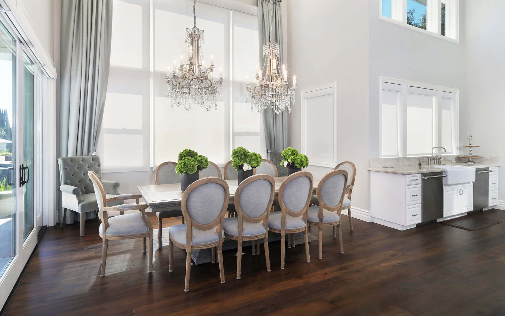 Dining Room Of Elegant House Pictures