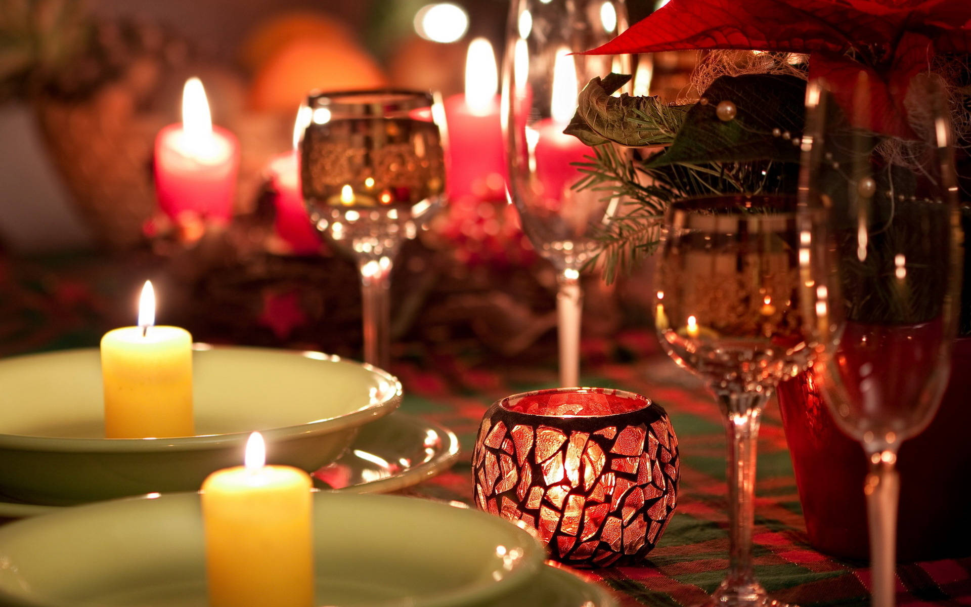 Dinner With Wine Glasses And Candles Wallpaper